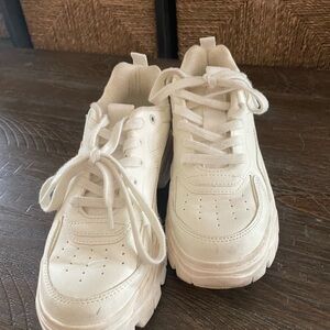 Sneakers - White